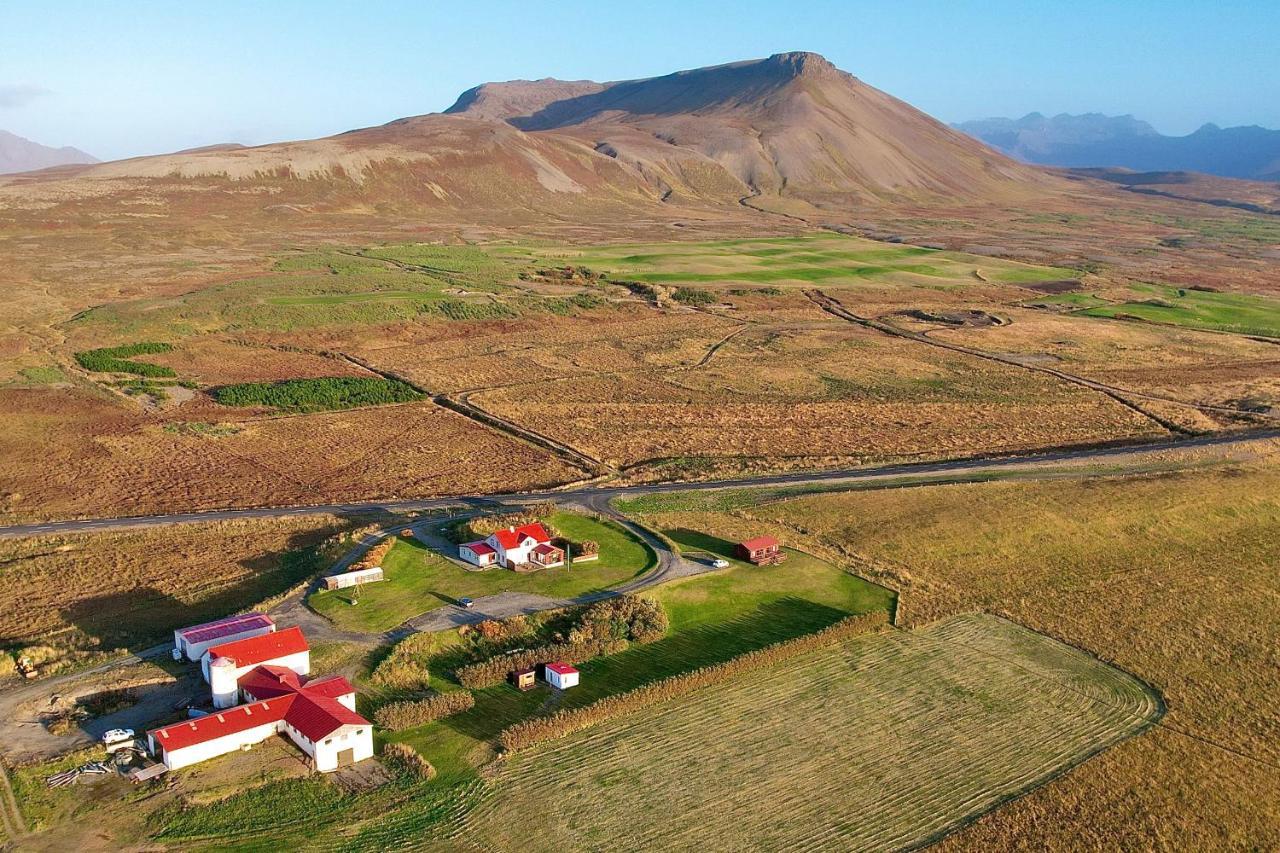 Sudur-Bar Guesthouse Grundarfjordur Bagian luar foto