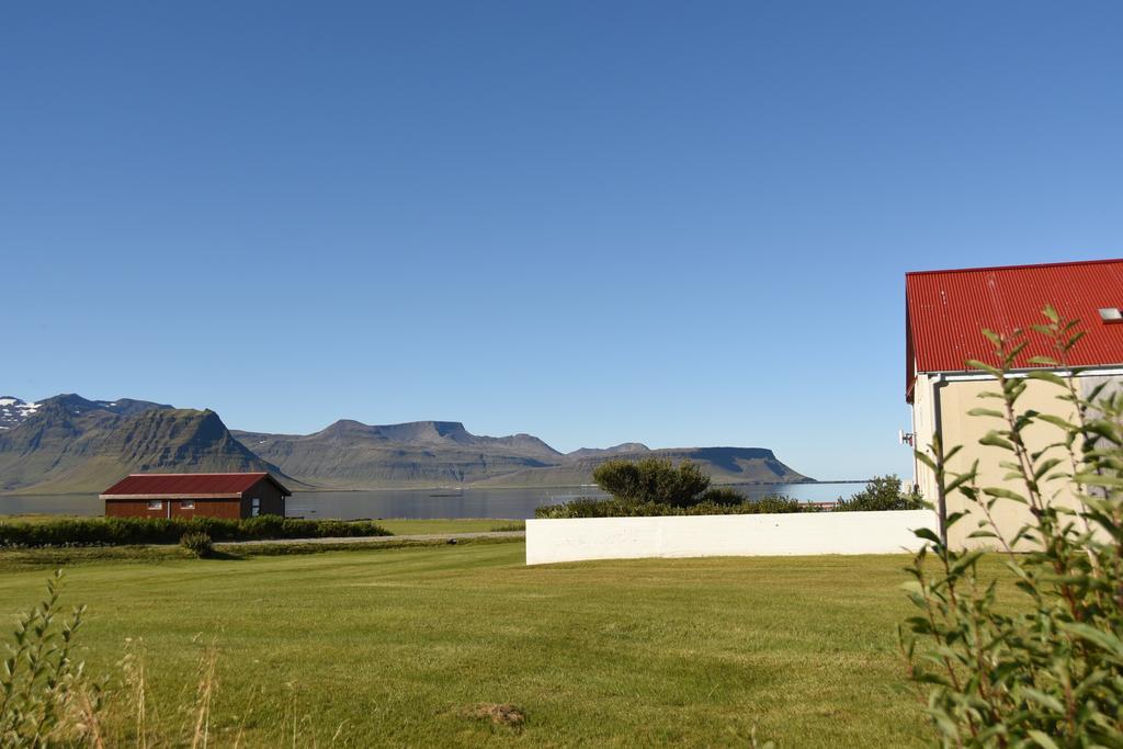 Sudur-Bar Guesthouse Grundarfjordur Bagian luar foto