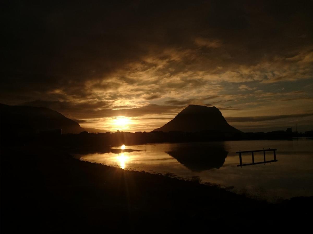 Sudur-Bar Guesthouse Grundarfjordur Bagian luar foto
